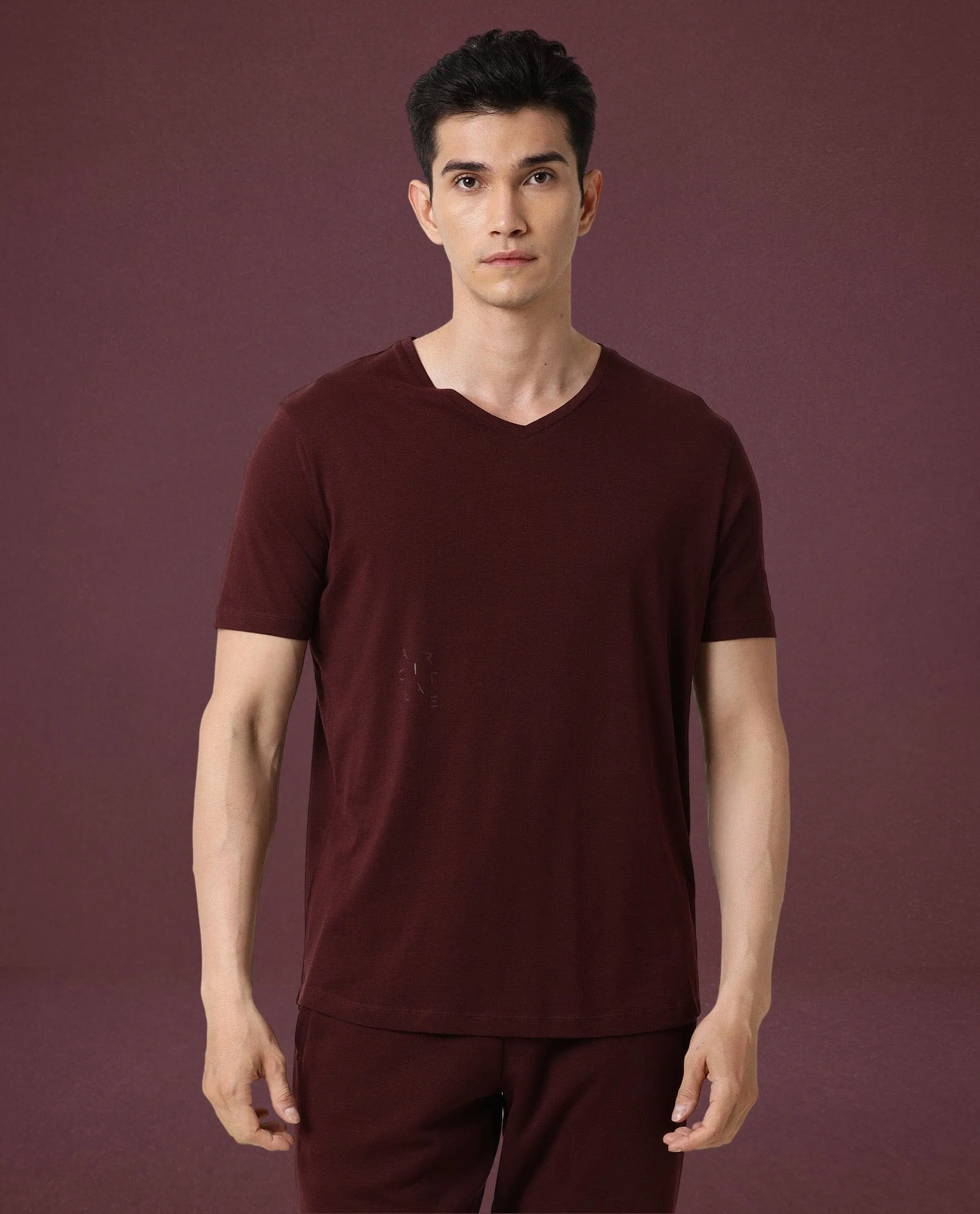 Rare Rabbit Articale Men's Cleok Maroon Solid V-Neck Relaxed Fit Half Sleeves T-Shirt