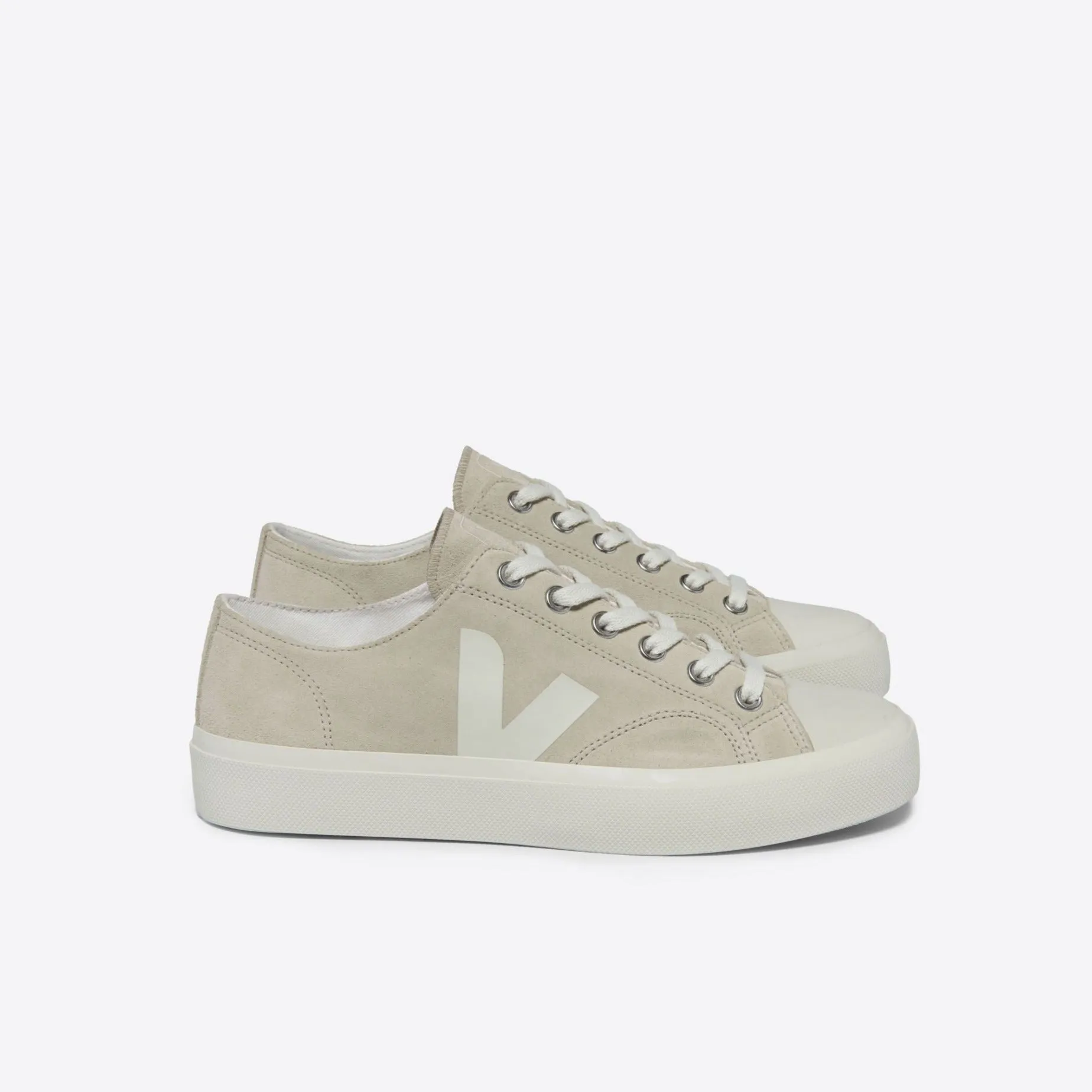 VEJA Wata II Low Suede Almond Pierre